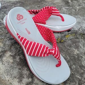 CLARKS Cloudsteppers Women's 6